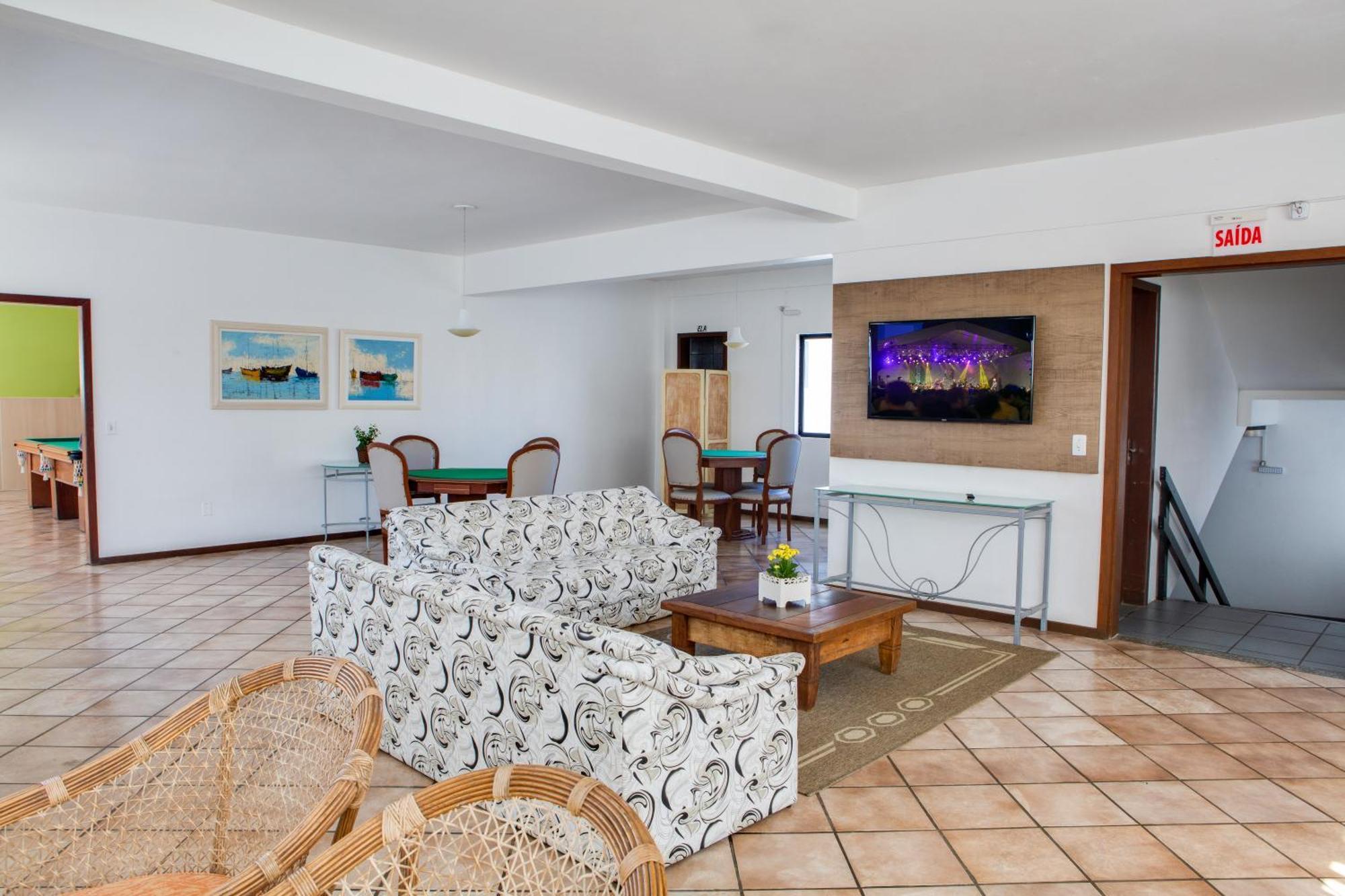 Flipper Hotel Laguna Bagian luar foto