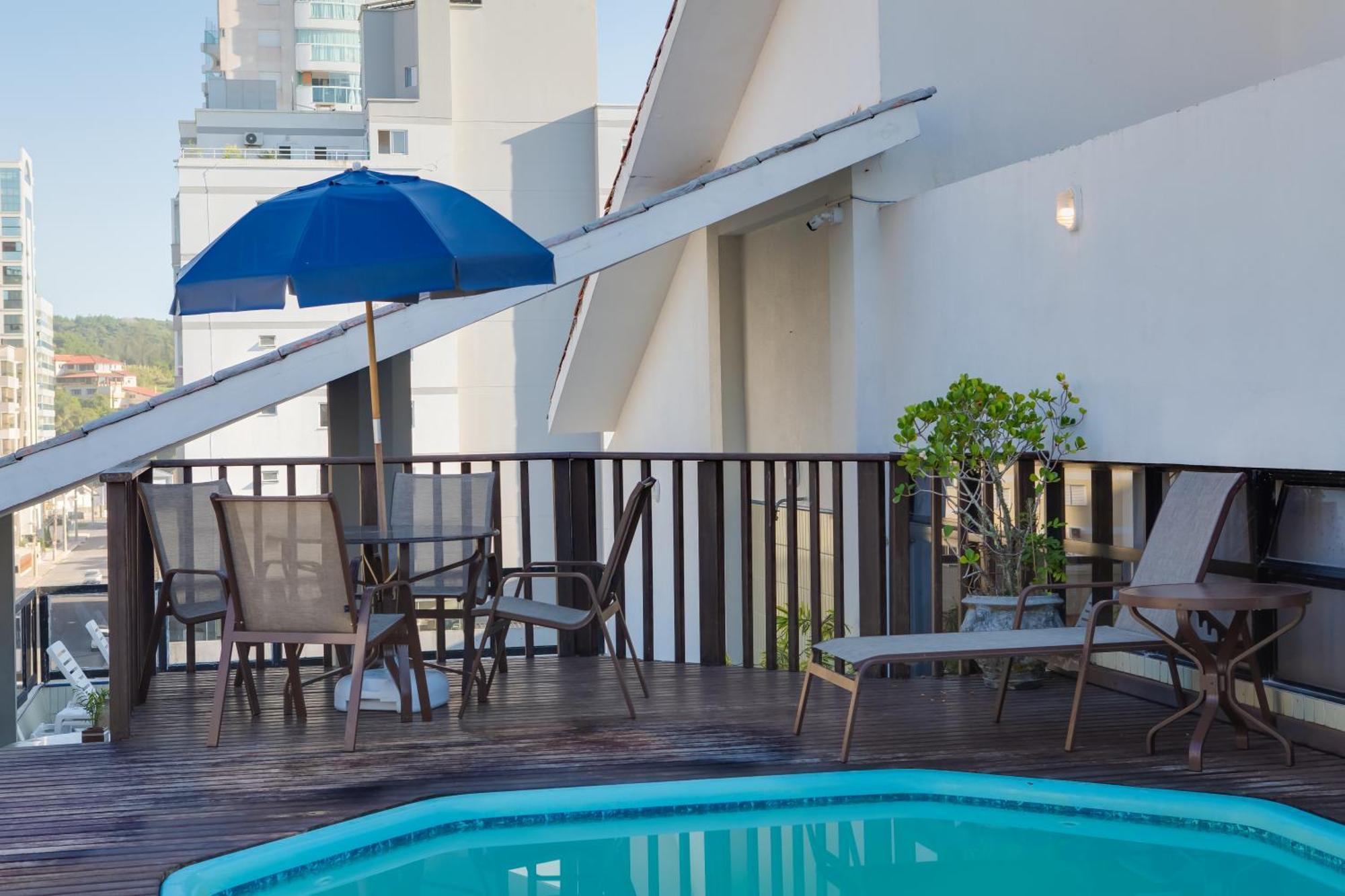 Flipper Hotel Laguna Bagian luar foto