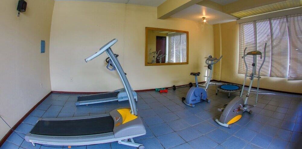 Flipper Hotel Laguna Bagian luar foto